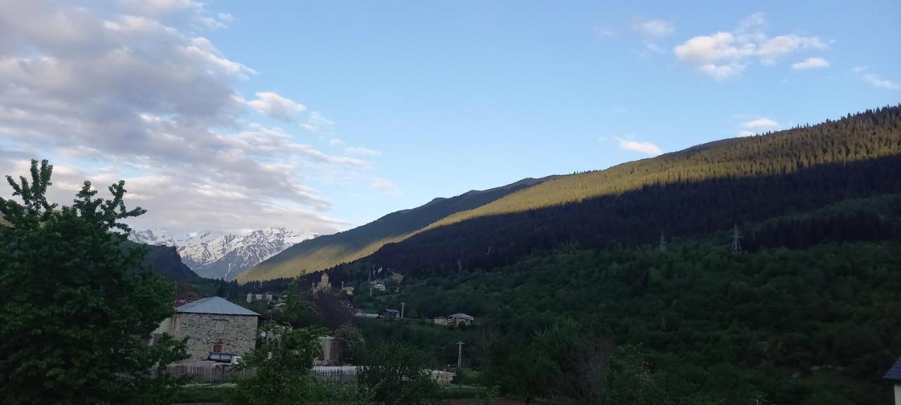 Отель Lisaneli Местия Экстерьер фото